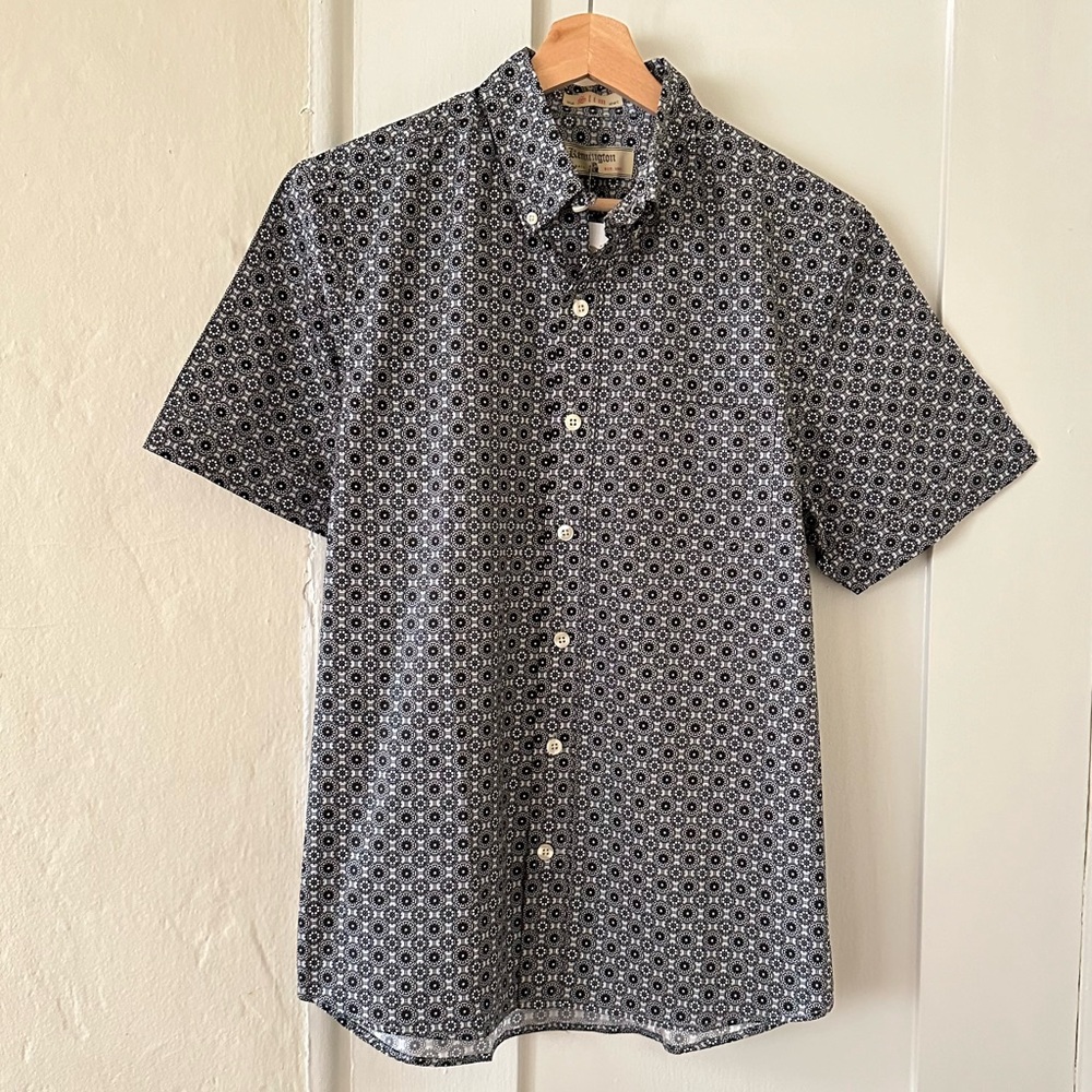 Kennington • Monochrome Mosaic in The Slim Shirt